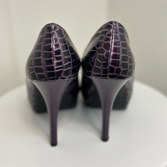 Purple Faux Alligator Le Chateau Heels - Picture 5 of 5